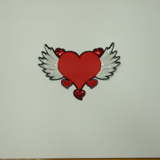 Аппликация пришивная красное сердце с белыми крыльями